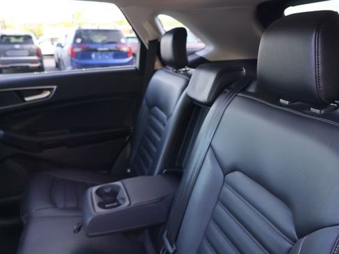 Used 2022 Ford Edge SEL w/ Convenience Package AWD/4WD image 11