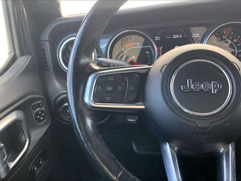 Used 2021 Jeep Wrangler Unlimited Sahara AWD/4WD image 24