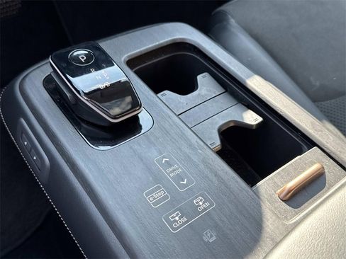 Used 2023 Nissan Ariya EVOLVE+ e-4ORCE image 21