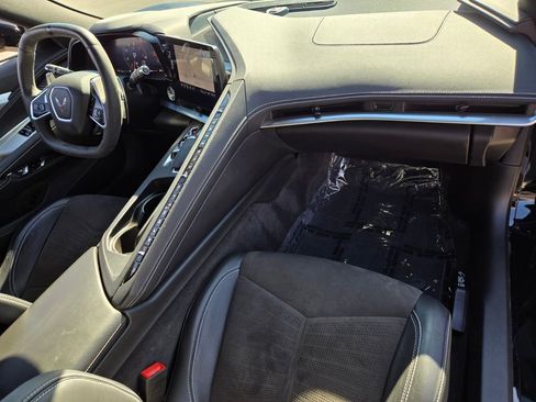 Used 2022 Chevrolet Corvette Stingray Preferred Cpe w/ Z51 Performance Package image 19