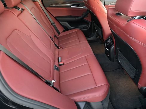 Used 2024 BMW X3 M40i image 28