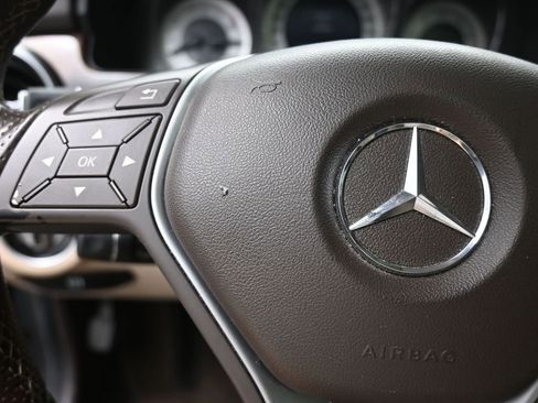 Used 2015 Mercedes-Benz GLK 350 2WD image 17