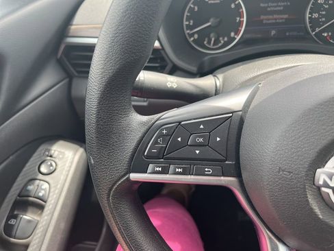 Used 2024 Nissan Altima 2.5 SV image 40