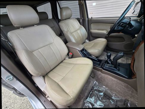Used 1997 Toyota 4Runner Limited image 21