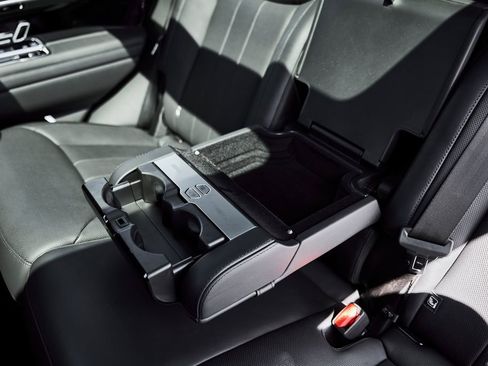 Used 2024 Land Rover Range Rover SE image 42