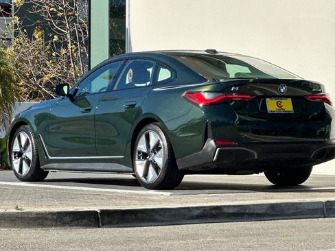 Used 2022 BMW i4 eDrive40 image 5
