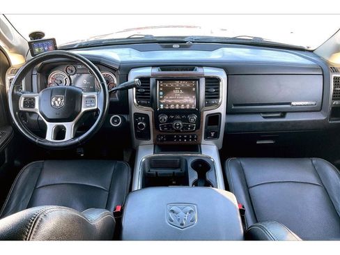 Used 2017 RAM 2500 Laramie image 17