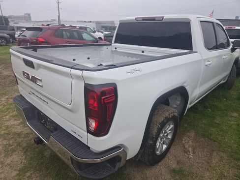 Used 2023 GMC Sierra 1500 SLE AWD/4WD image 3