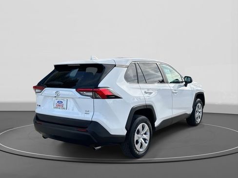 Used 2024 Toyota RAV4 LE image 6