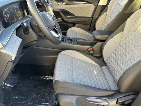 New 2025 Volkswagen Tiguan S image 15