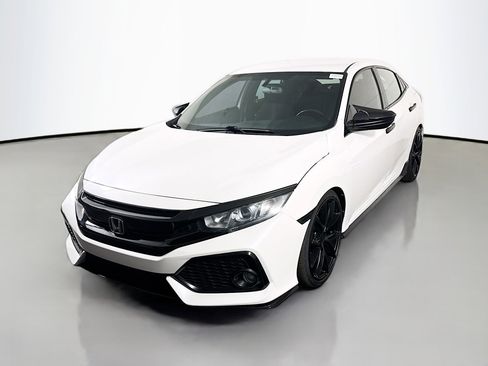 Used 2018 Honda Civic Sport image 4