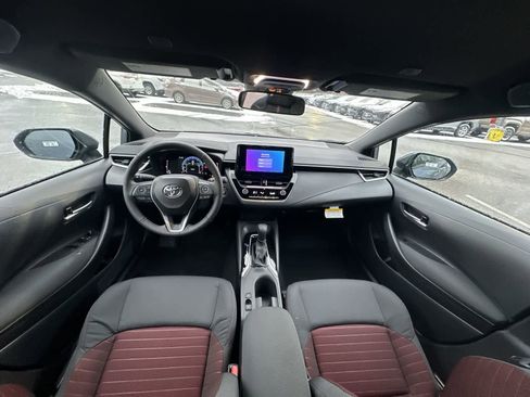 Used 2026 Toyota Corolla SE FWD image 31