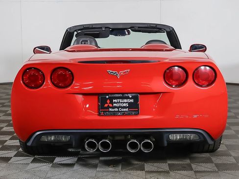 Used 2006 Chevrolet Corvette Convertible w/ Preferred Equipment Group RWD image 19