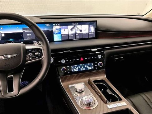 Used 2025 Genesis G80 2.5T Advanced AWD/4WD image 7