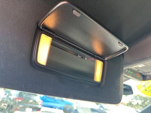 Used 2024 Cadillac XT4 Premium Luxury image 28