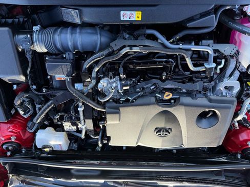 Used 2024 Toyota Camry XLE image 33