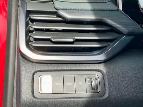 New 2026 GMC Acadia AT4 w/ LPO, Floor Liner Package AWD/4WD image 48