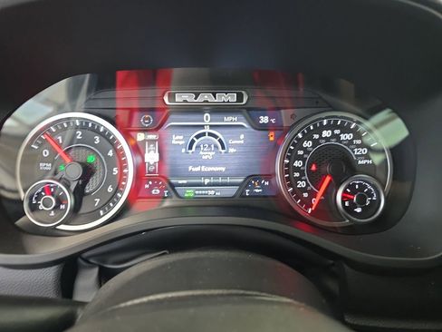 New 2026 RAM 1500 4x4 Crew Cab image 19
