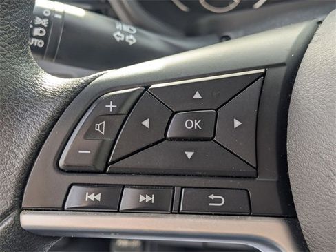 Used 2023 Nissan Altima 2.5 SV image 17