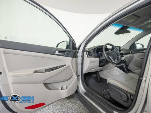 Used 2020 Hyundai Tucson SE w/ Cargo Package AWD/4WD image 9