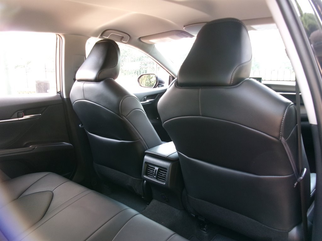 Used 2024 Toyota Camry XLE FWD image 27