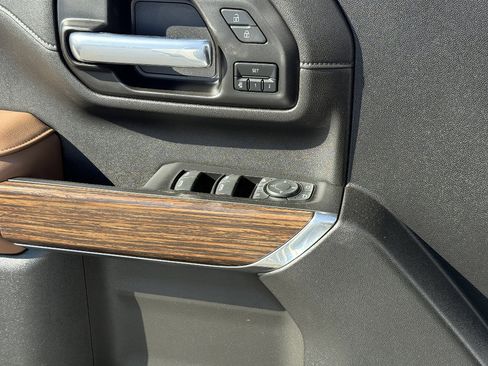 Used 2023 Chevrolet Silverado 3500 High Country w/ Z71 Off-Road Package AWD/4WD image 18