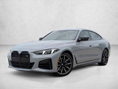 Used 2026 BMW M440i w/ Premium Package RWD image 1