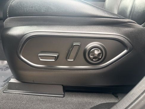 Used 2023 Jeep Grand Cherokee L Limited image 26