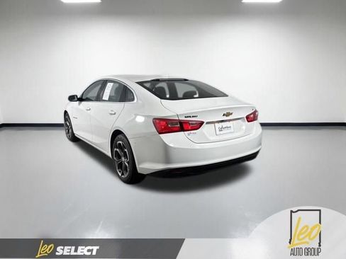 Used 2023 Chevrolet Malibu LT FWD image 4