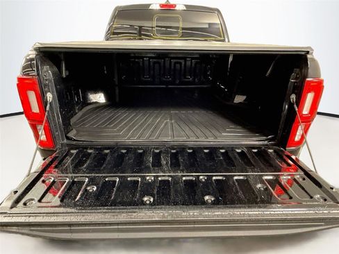 Used 2023 Ford Ranger Lariat w/ Technology Package AWD/4WD image 18