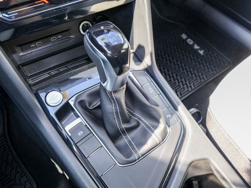 New 2026 Volkswagen Taos SE FWD image 25