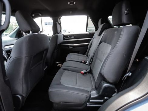 Used 2019 Ford Explorer XLT w/ Equipment Group 201A FWD image 24