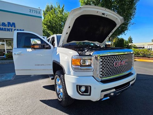 Used 2016 GMC Sierra 3500 Denali w/ Duramax Plus Package image 26