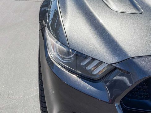 Used 2017 Ford Mustang GT w/ Black Accent Package RWD image 7