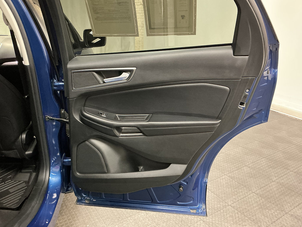 Used 2022 Ford Edge SE AWD/4WD image 29