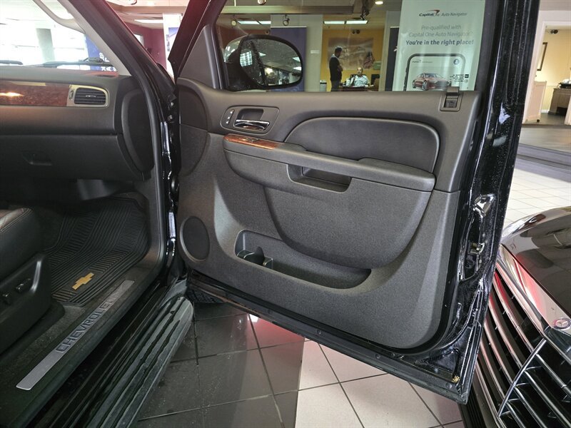 Used 2012 Chevrolet Suburban LTZ AWD/4WD image 14