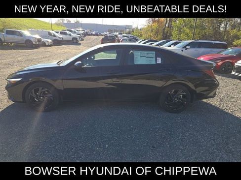 New 2026 Hyundai Elantra Sport image 2