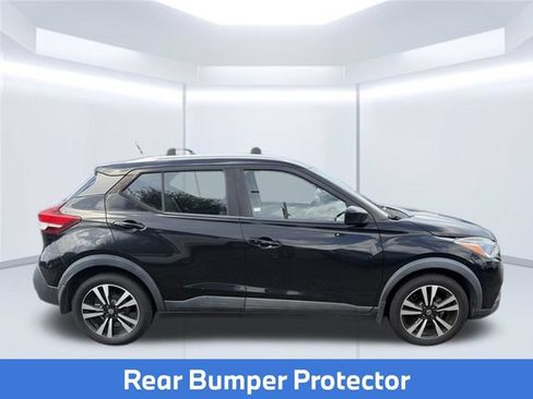 Used 2018 Nissan Kicks SV w/ Exterior Package FWD image 5