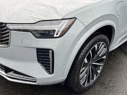 New 2026 Volvo XC90 T8 Ultra w/ Protection Package Premier AWD/4WD image 7