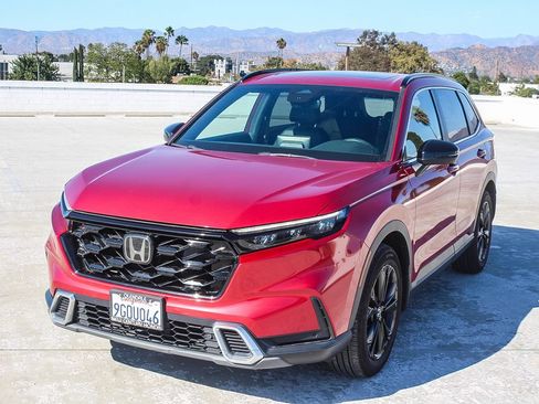 Used 2023 Honda CR-V Sport Touring image 3