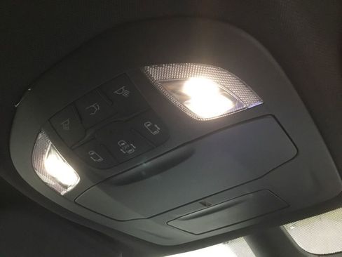 New 2026 Chrysler Voyager LX image 34