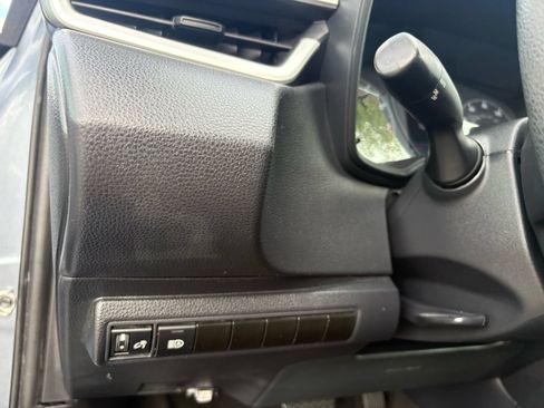 Used 2025 Toyota Corolla LE FWD image 18
