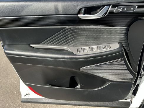 Used 2024 Hyundai Palisade Calligraphy image 23