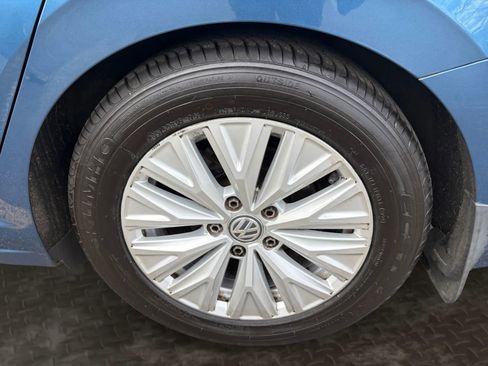 Used 2020 Volkswagen Jetta S image 32