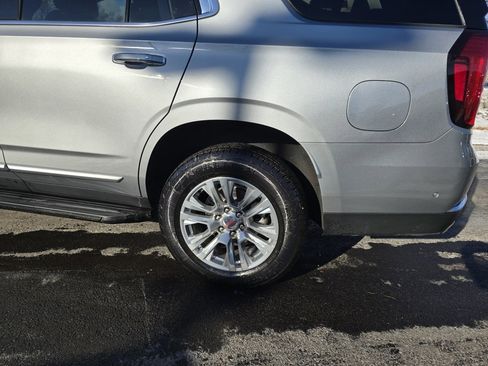 Used 2025 GMC Yukon Denali image 4