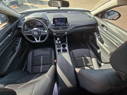 Used 2024 Nissan Altima 2.5 SR image 13