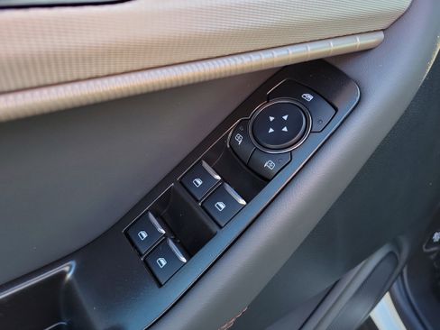 New 2026 Ford Explorer Active w/ Active Comfort Package image 19