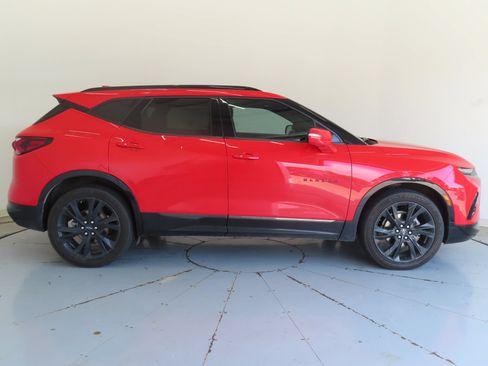 Used 2021 Chevrolet Blazer RS w/ Enhanced Convenience Package FWD image 2