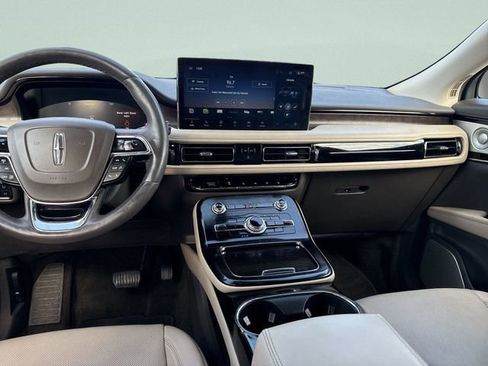 Certified 2022 Lincoln Nautilus Reserve w/ Equipment Group 202A image 27