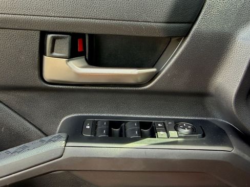 Used 2025 Toyota Tacoma TRD Off-Road AWD/4WD image 18